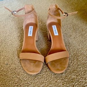 Steve Madden strappy Irene sandal sz 7